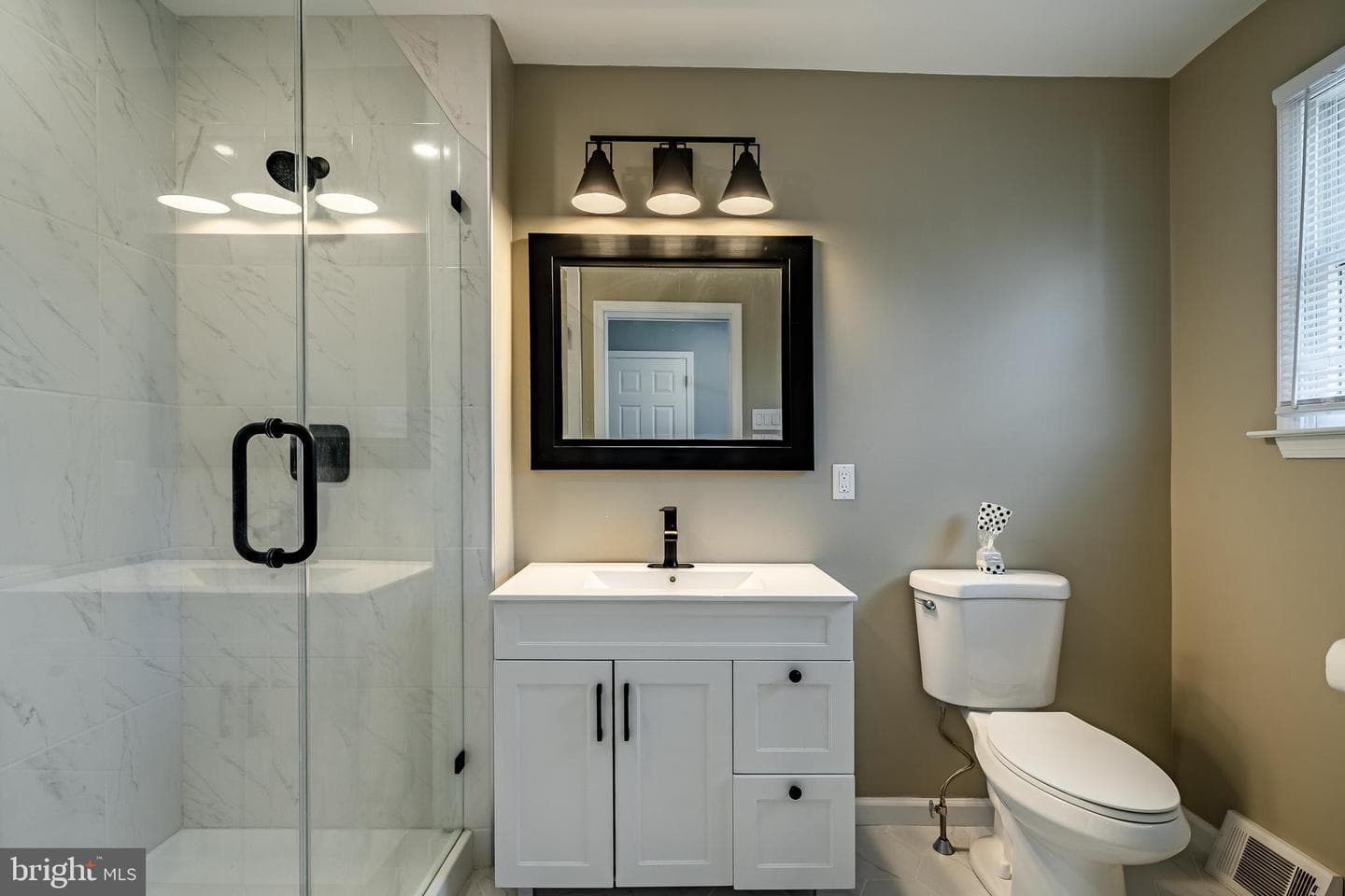 128 Belmont Drive photo 25