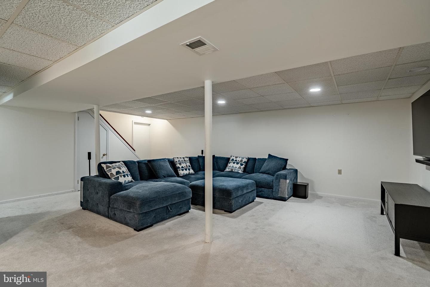 128 Belmont Drive photo 34