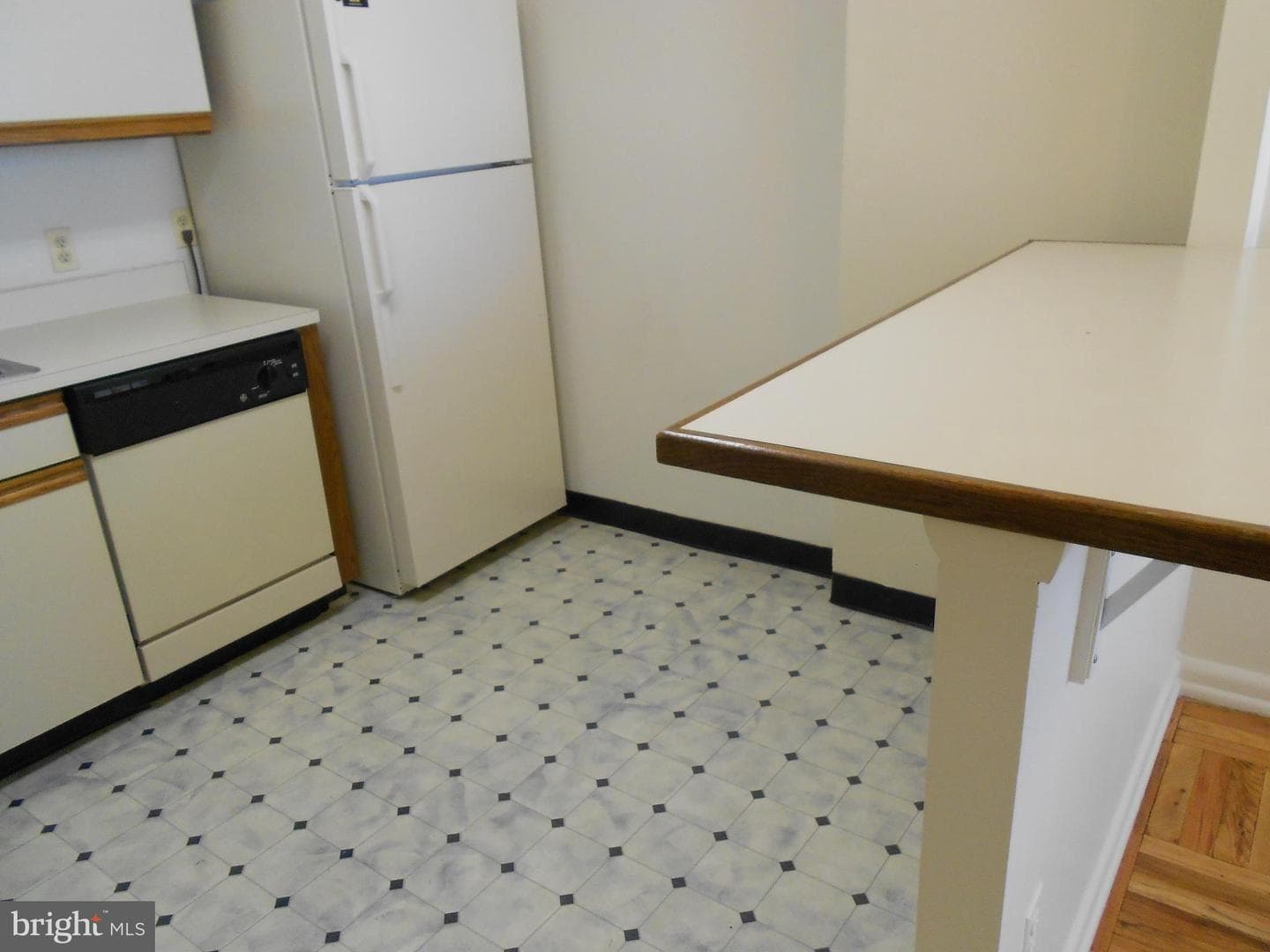 1030 E Lancaster Avenue #1025 photo 28