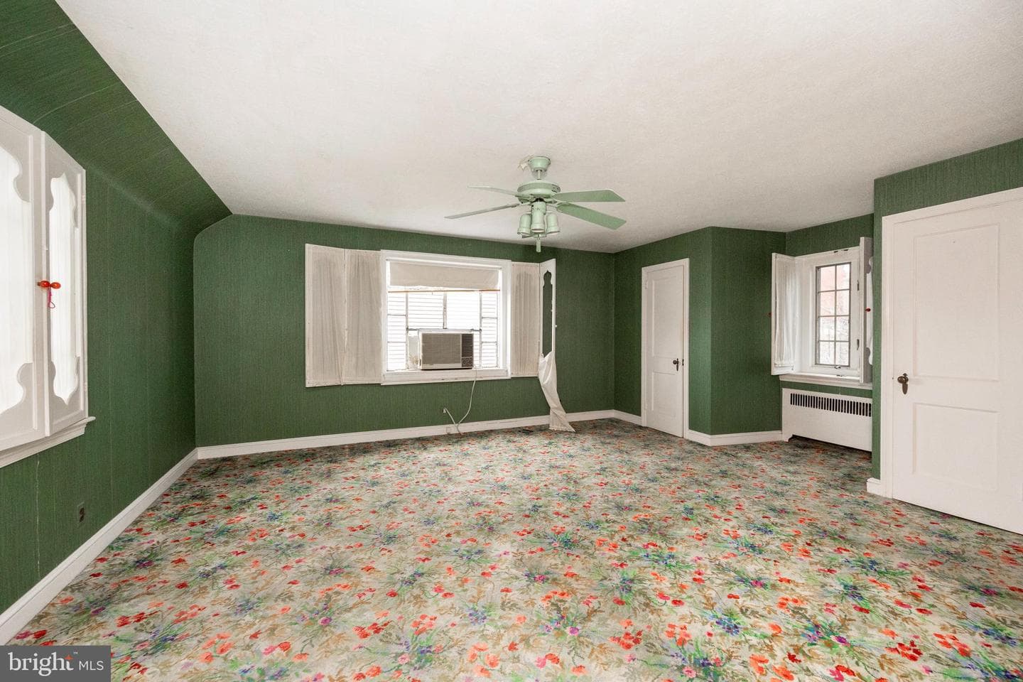 1030 Blythe Avenue photo 18