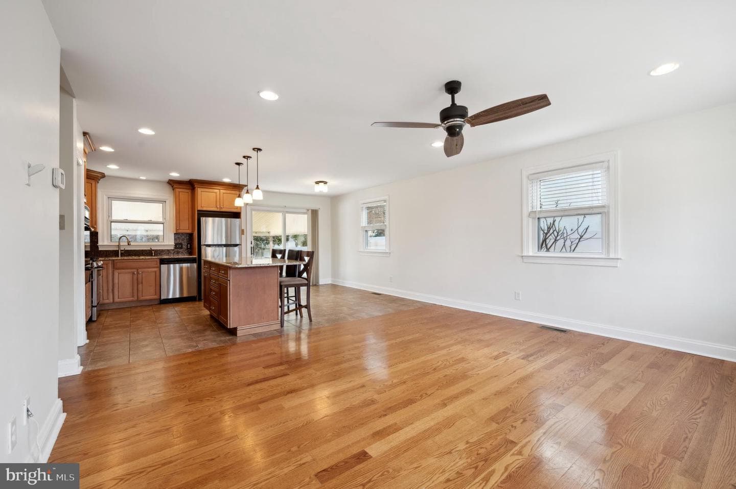 503 Warren Boulevard photo 3