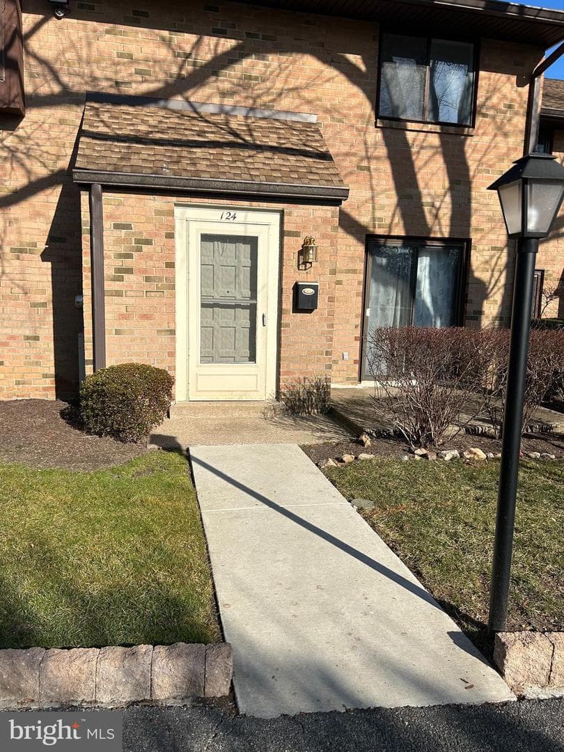 700 Ardmore Avenue #124 photo 1