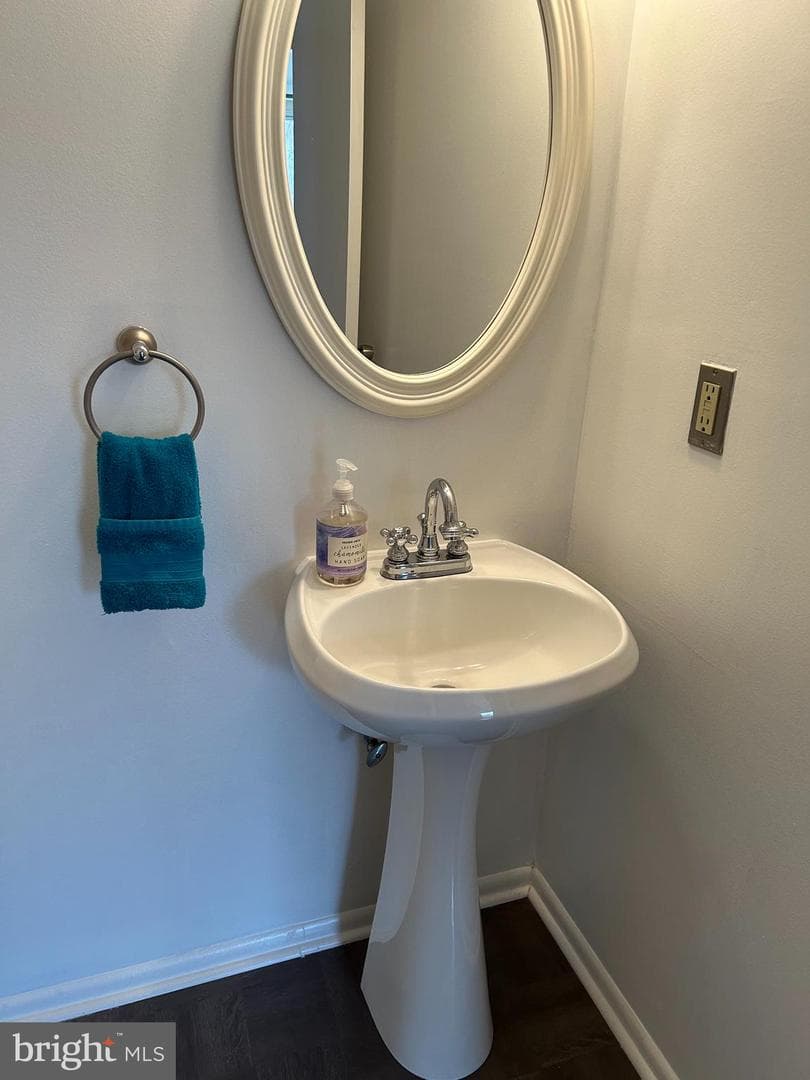 700 Ardmore Avenue #124 photo 6