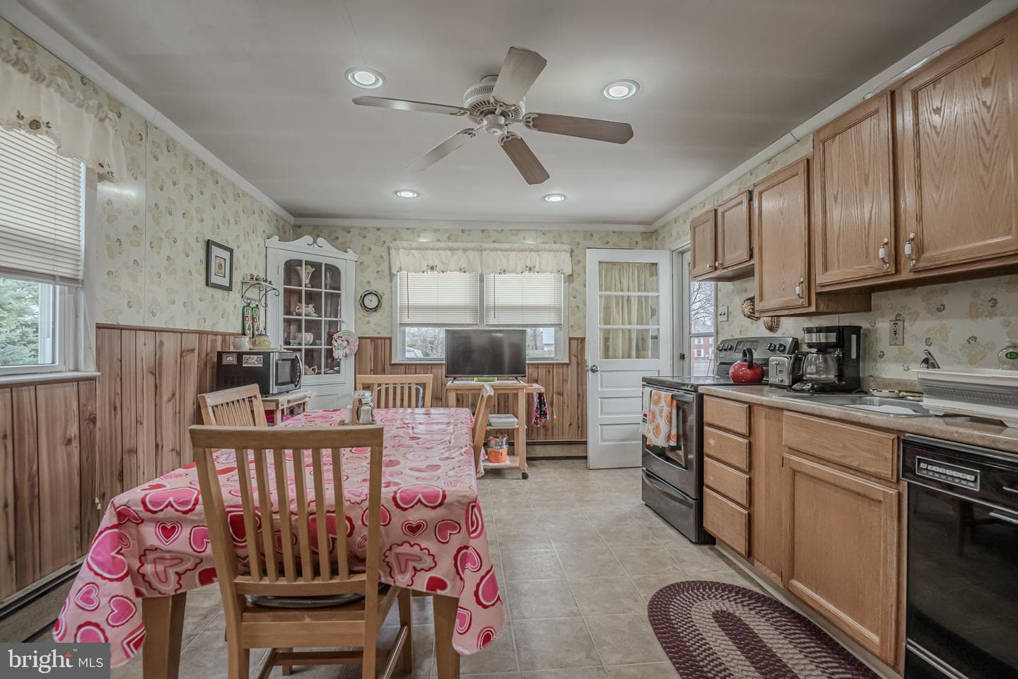 2123 Norton Avenue photo 14