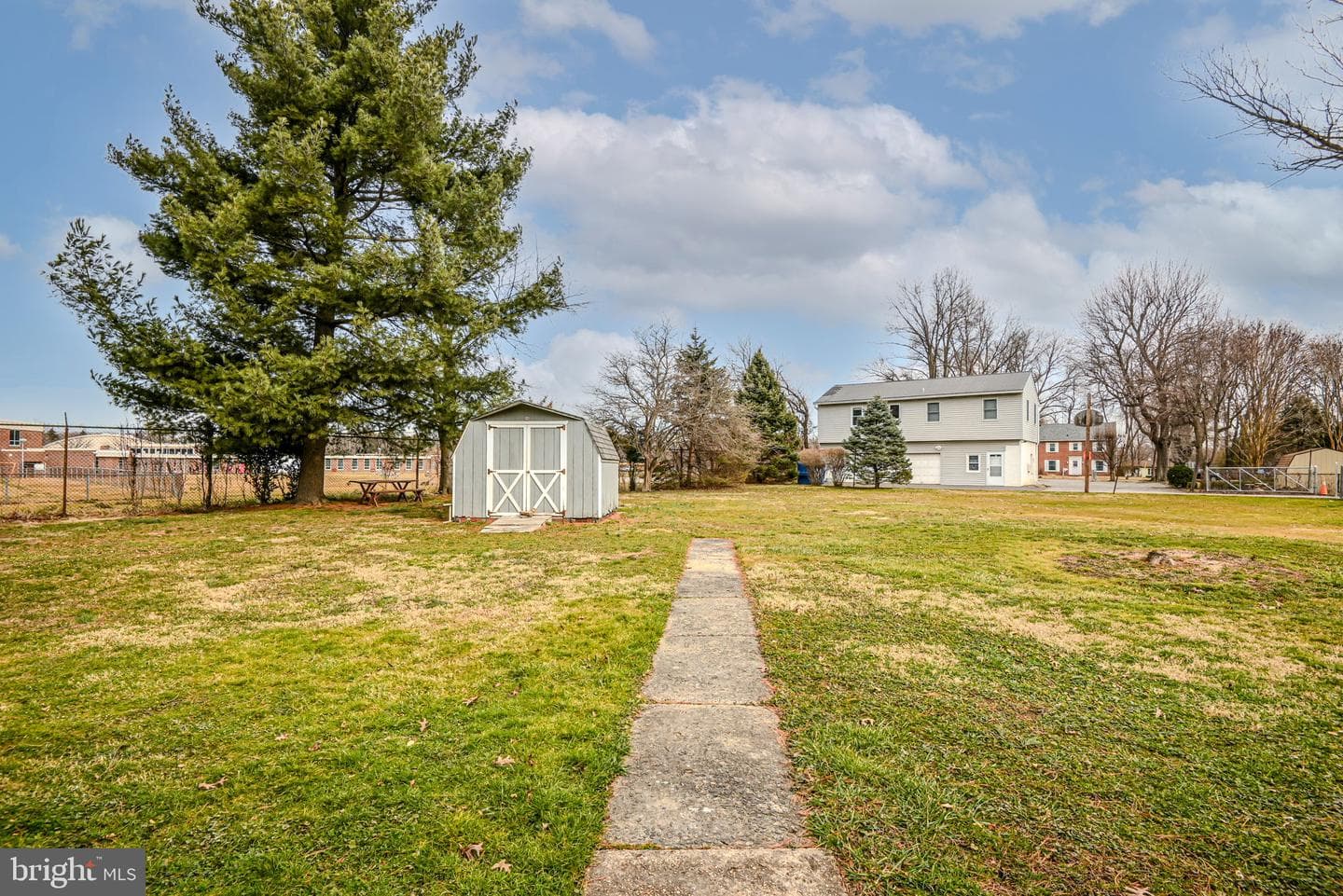 2123 Norton Avenue photo 31