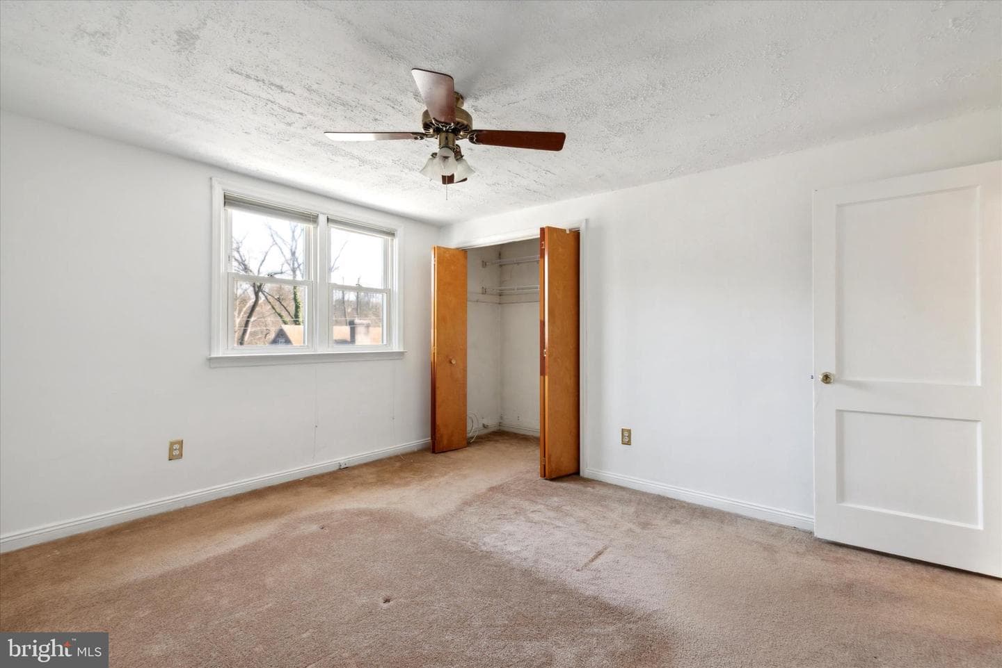 544 N Sycamore Avenue photo 8