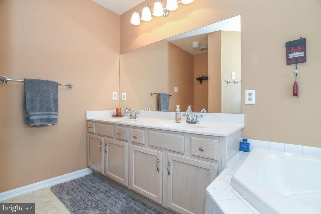 3805 Highland Drive photo 19
