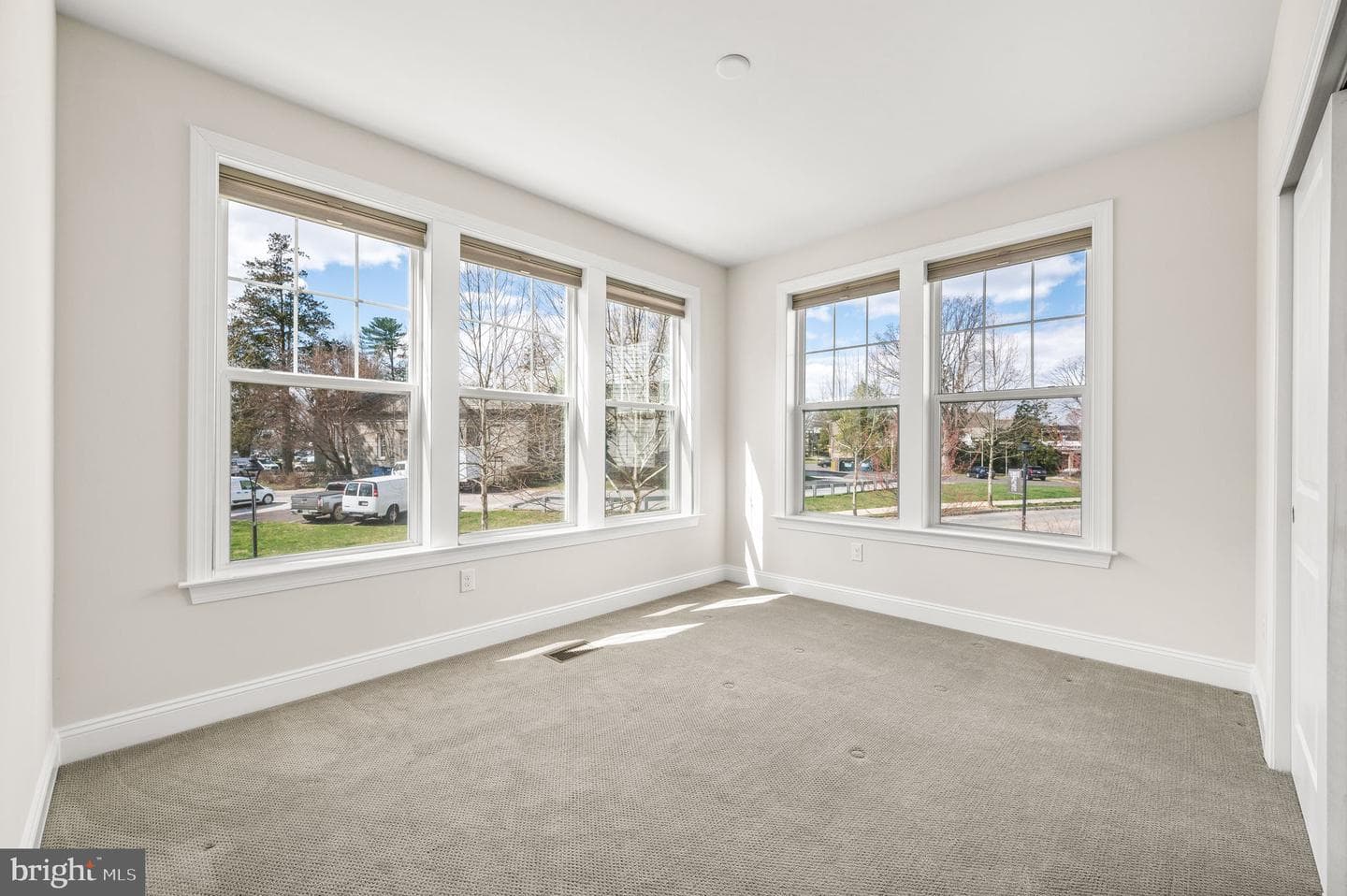 211 Charles Ellis Drive photo 23
