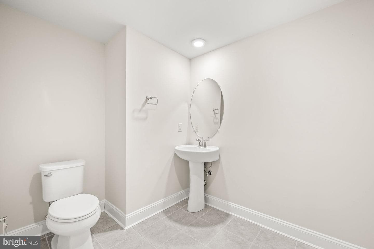 211 Charles Ellis Drive photo 32