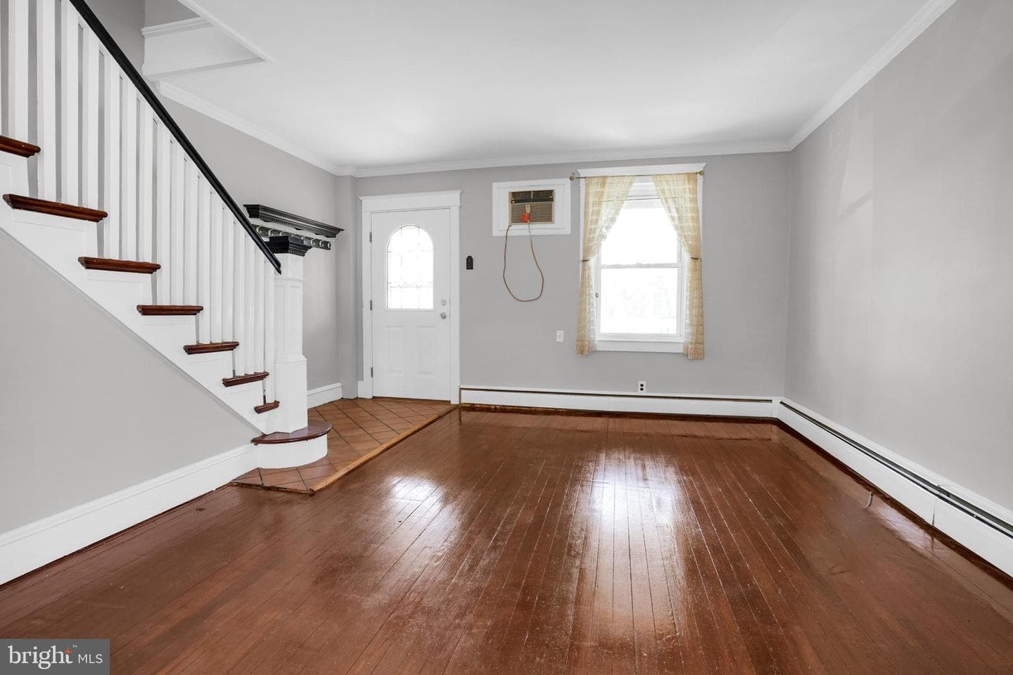 1020 E 18th Street photo 5