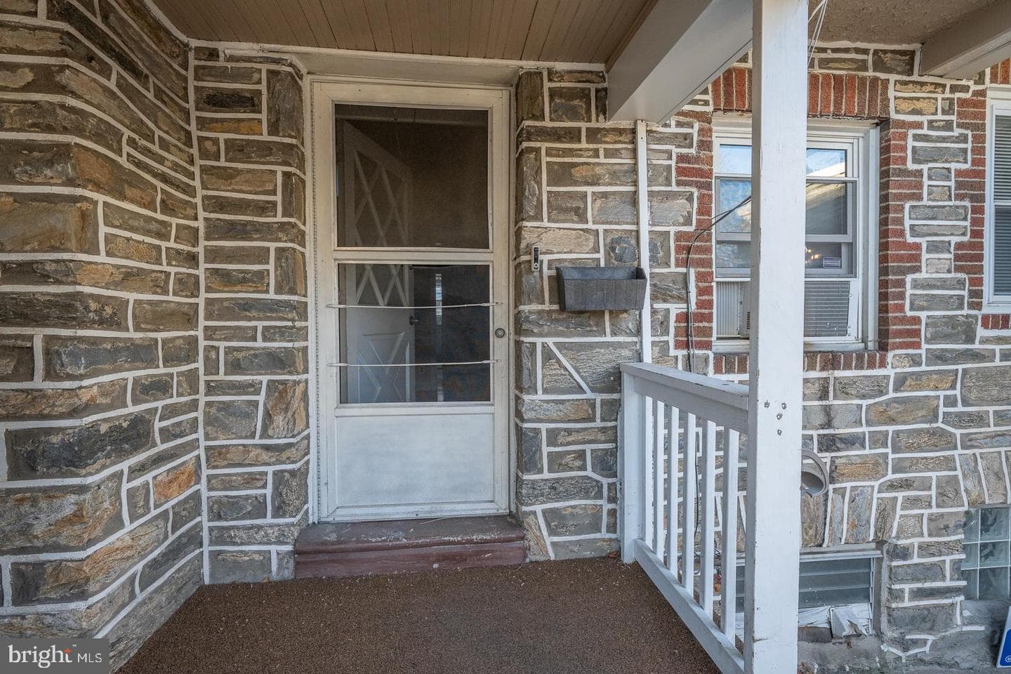 7252 Lamport Road photo 4