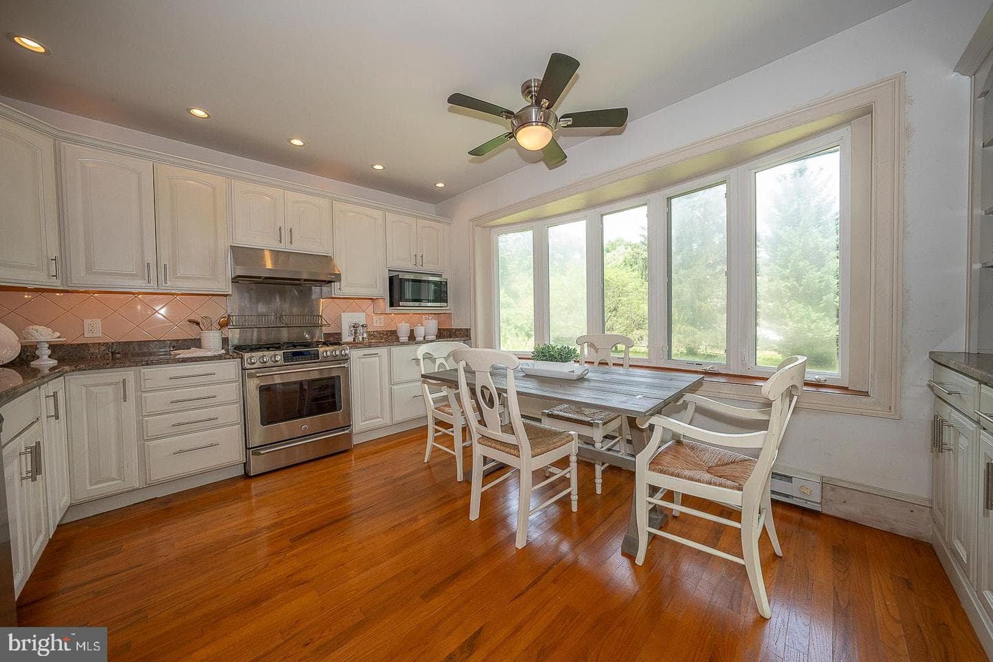 408 Audubon Avenue photo 9