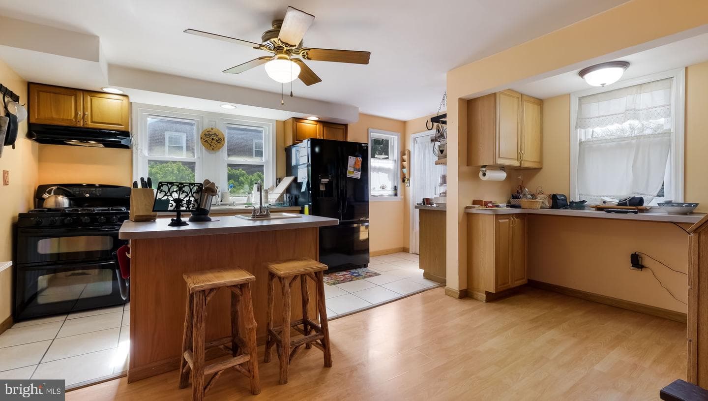 276 Orchard Road photo 3
