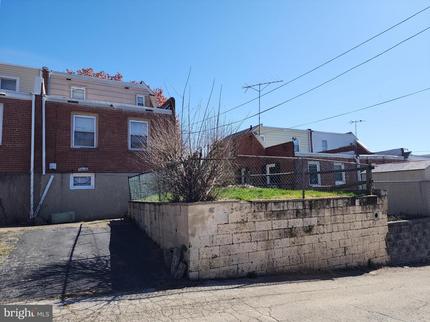 1216 Bryan Street photo 20