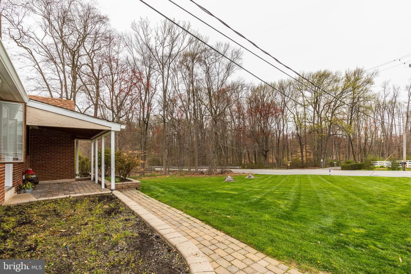 1283 Naamans Creek Road photo 3