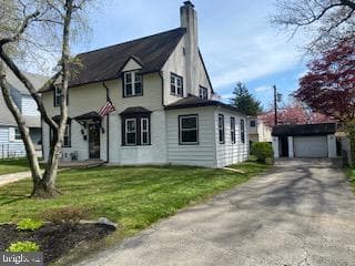 2320 Franklin Avenue photo 2