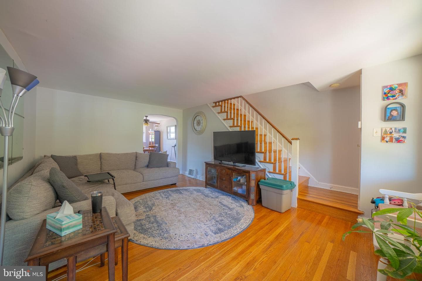 235 Gramercy Drive photo 2
