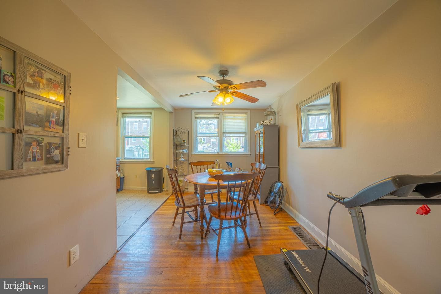 235 Gramercy Drive photo 4