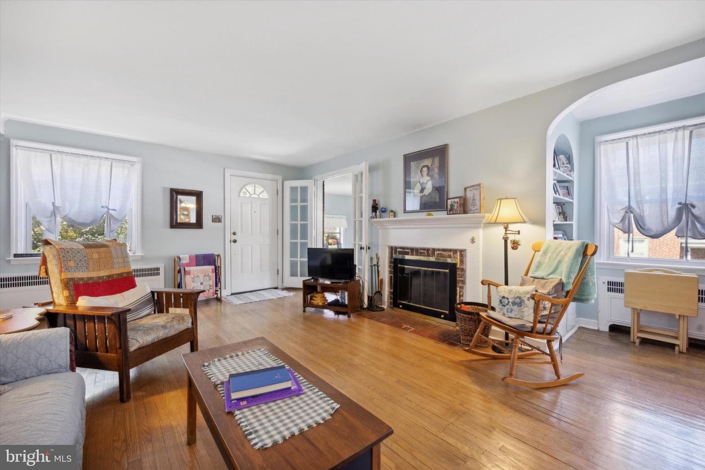 317 Lincoln Avenue photo 4