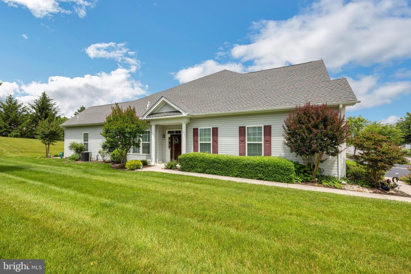 1612 Boxwood Road photo 1