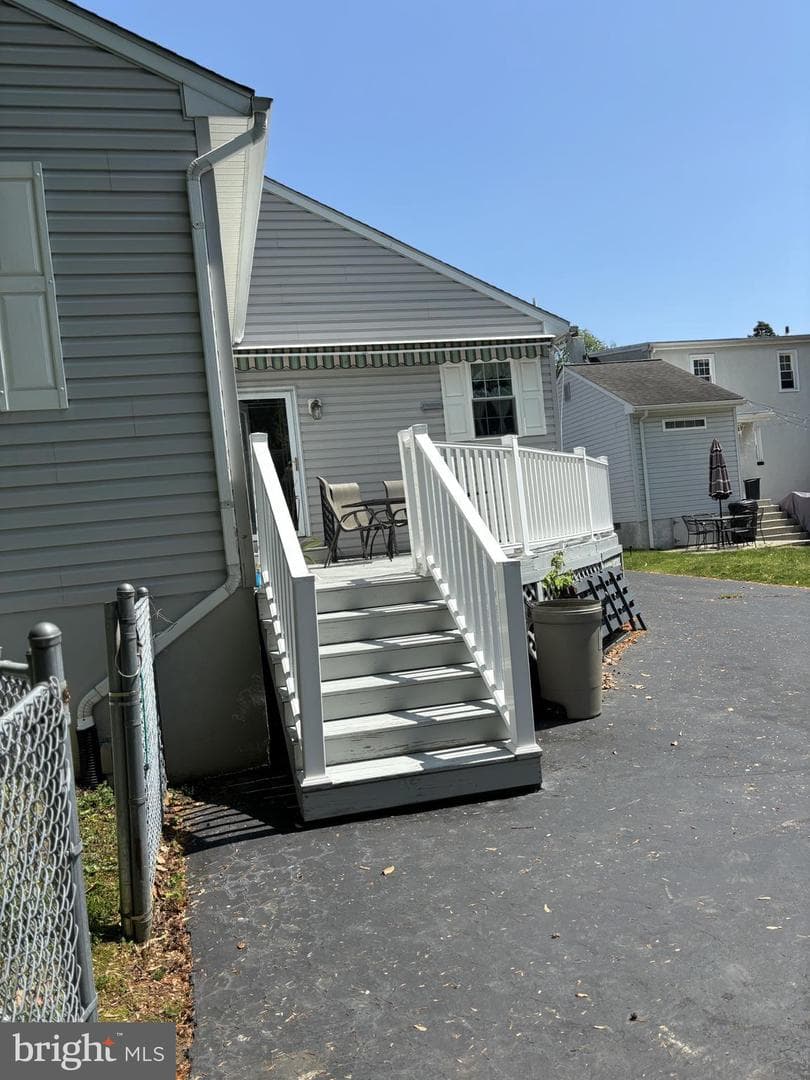 4848 Shepherd Street photo 32