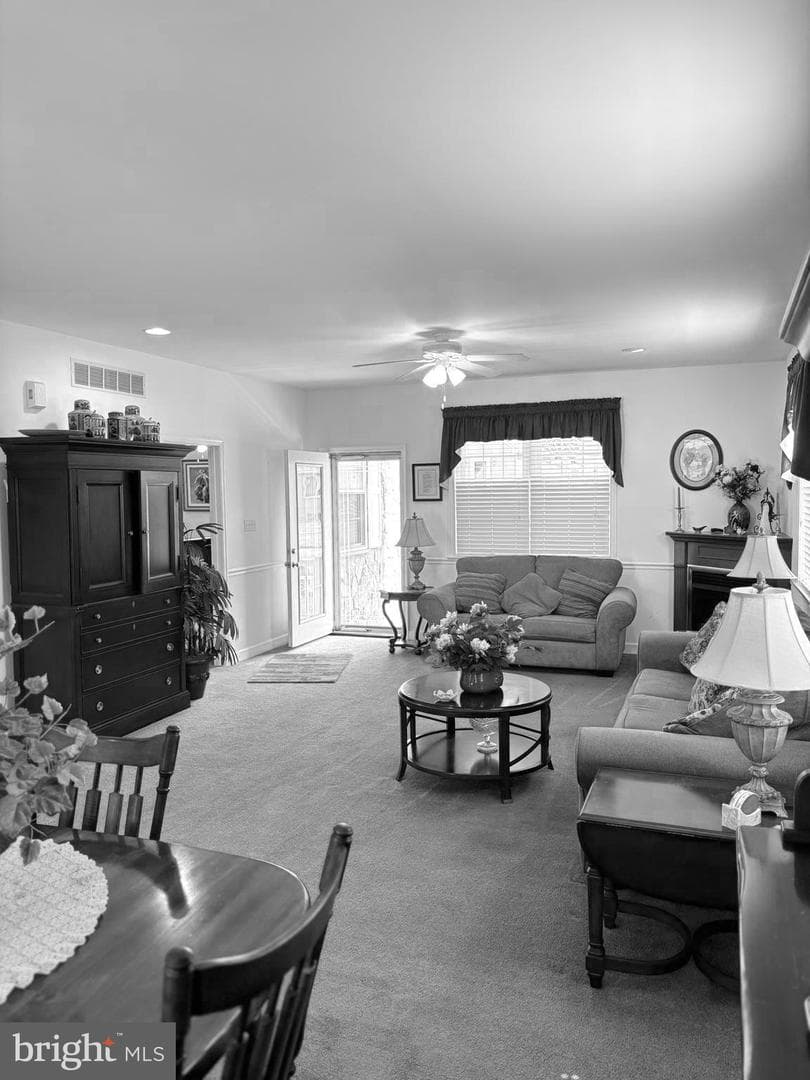 4848 Shepherd Street photo 4