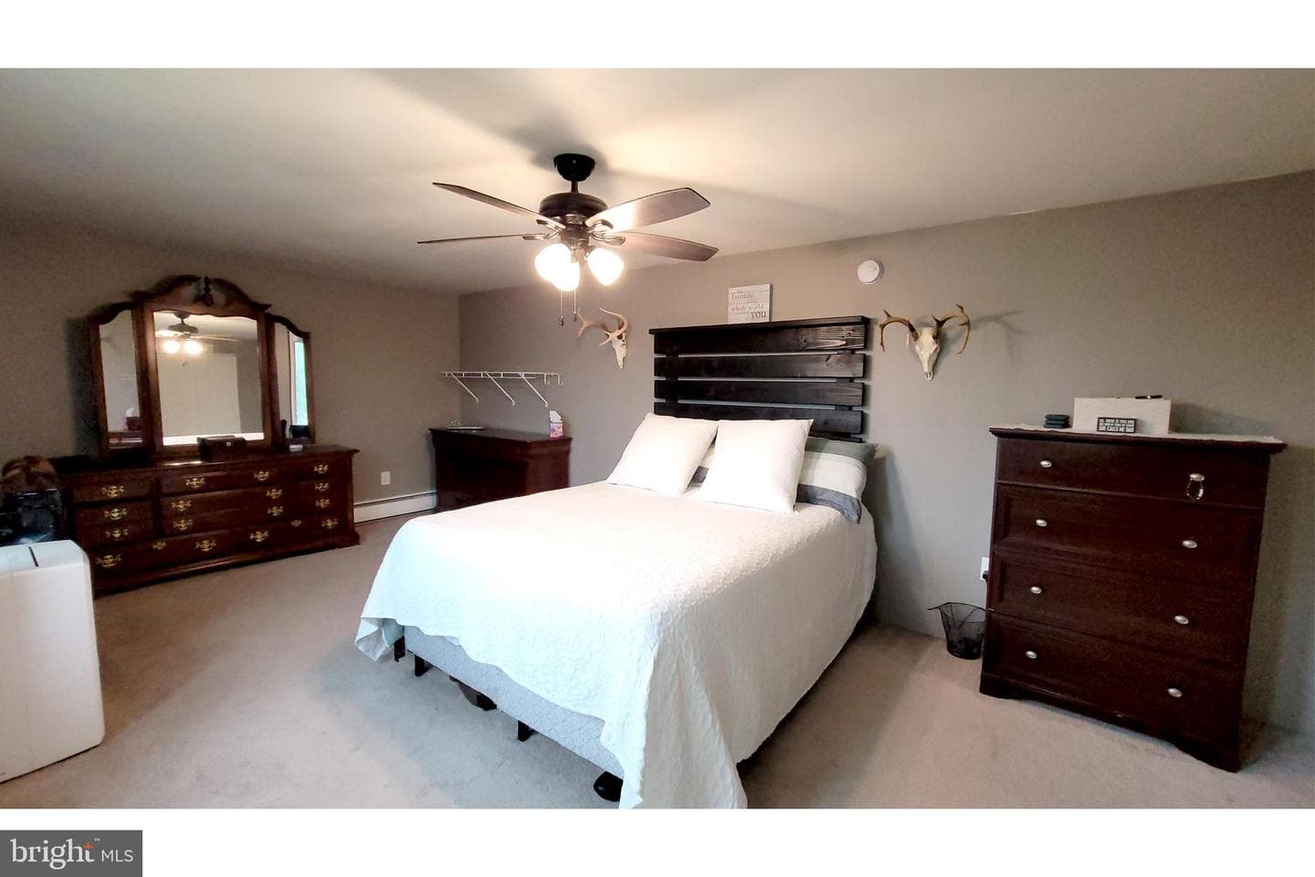 77 Florence Avenue photo 8
