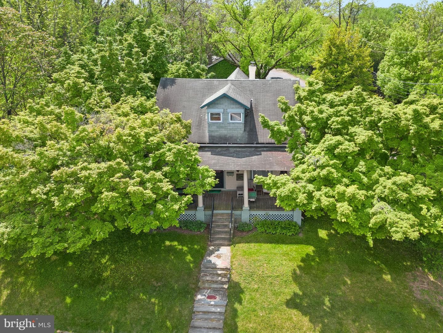 610 N Swarthmore Avenue photo 2