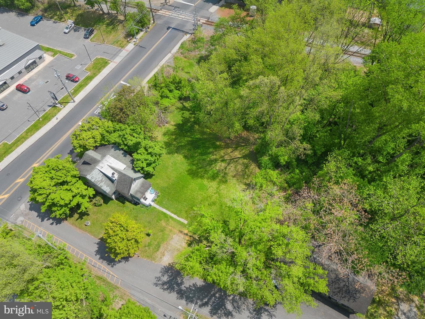 610 N Swarthmore Avenue photo 28