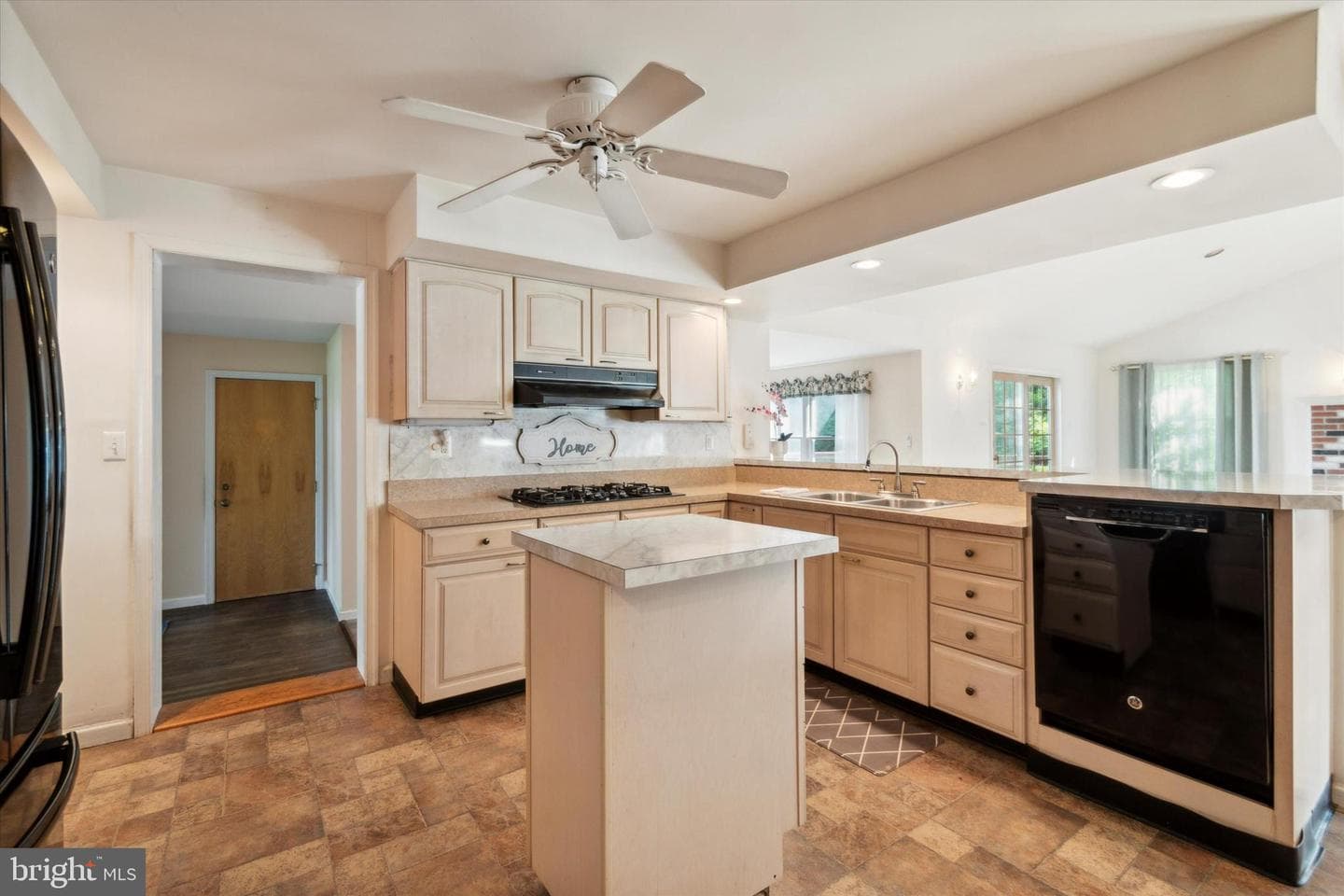 1003 Richmond Road photo 18