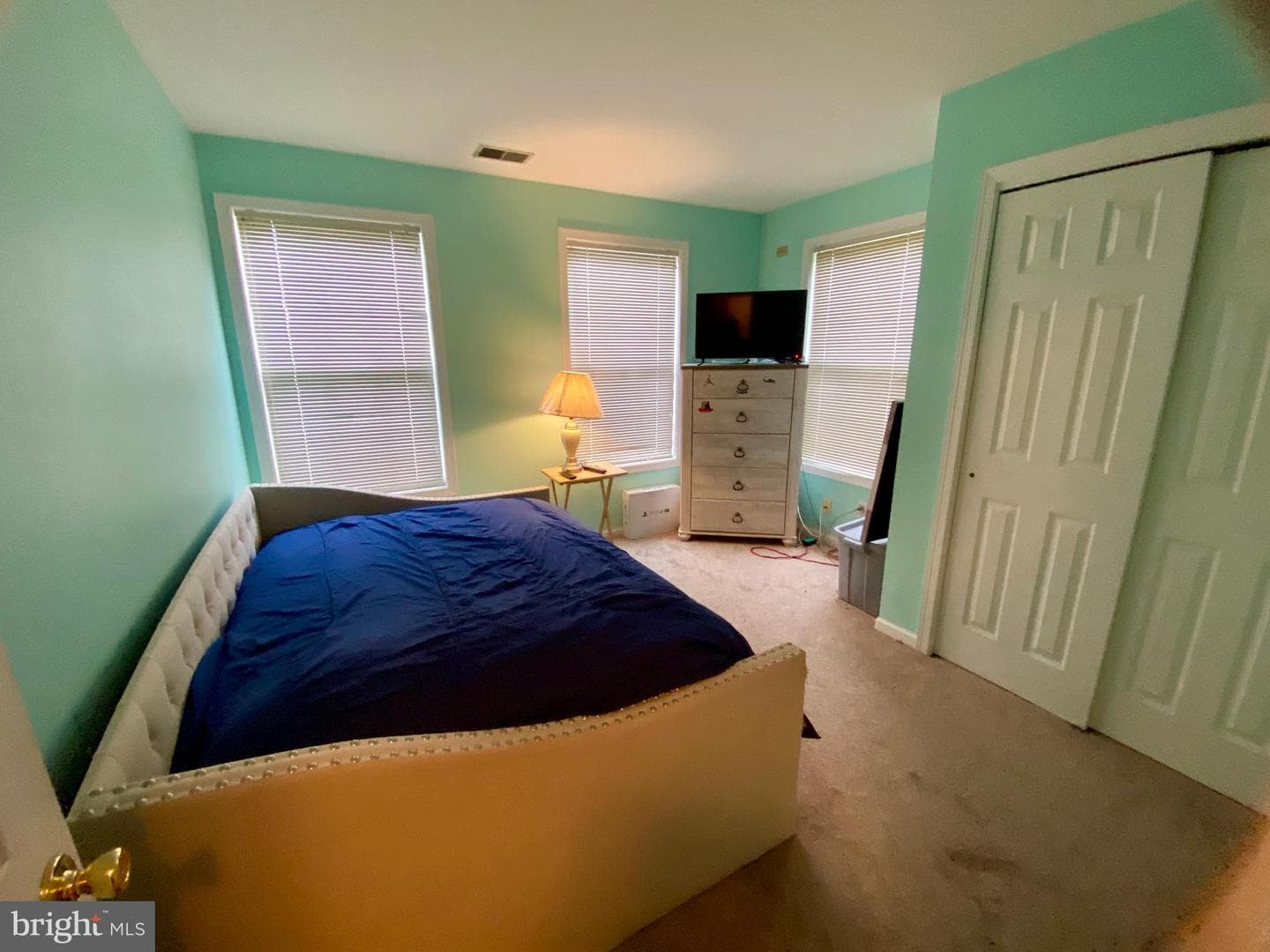 19 Hillview Circle photo 26