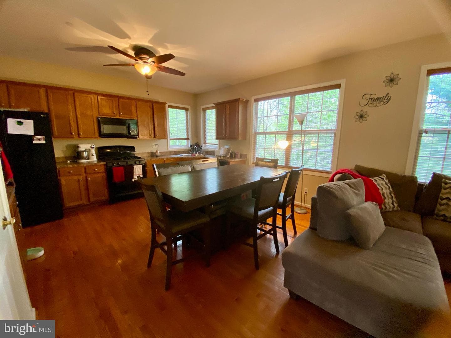 19 Hillview Circle photo 7