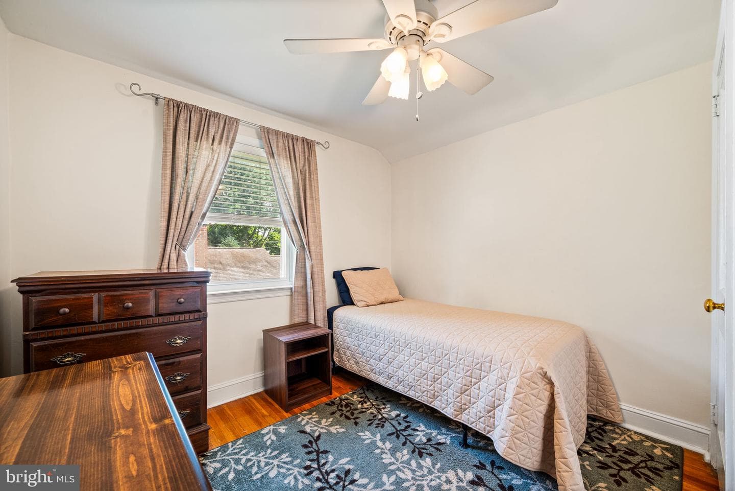 122 Kent Road photo 18