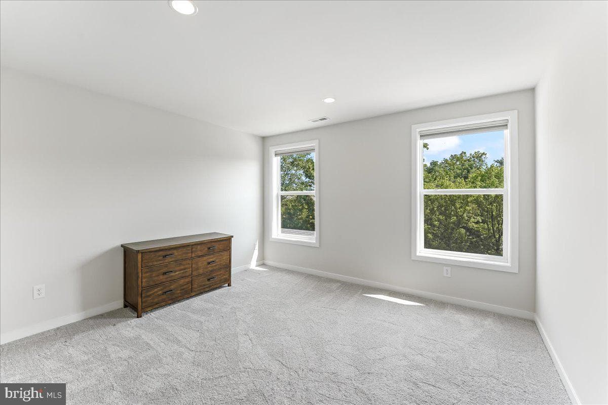 104 Kennedy Drive photo 26