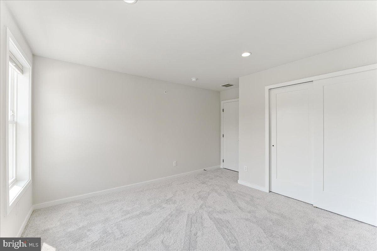 104 Kennedy Drive photo 27
