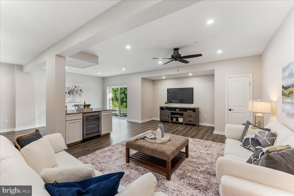 104 Kennedy Drive photo 31