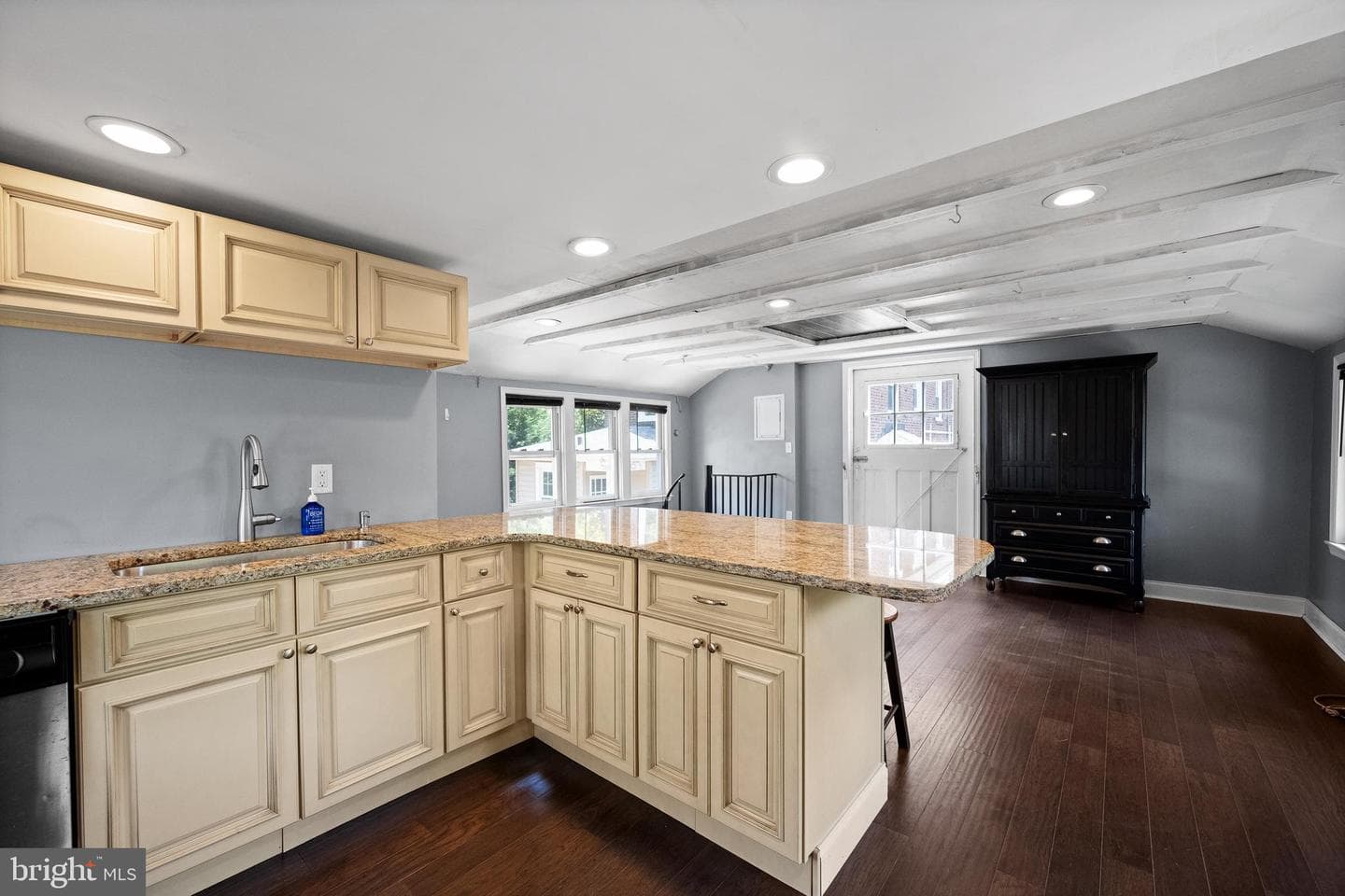 106 S Roberts Road photo 38