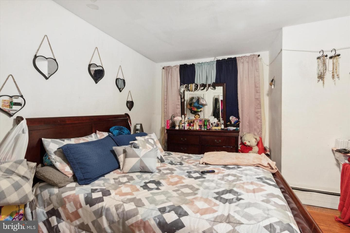 334 W 15th Street photo 11