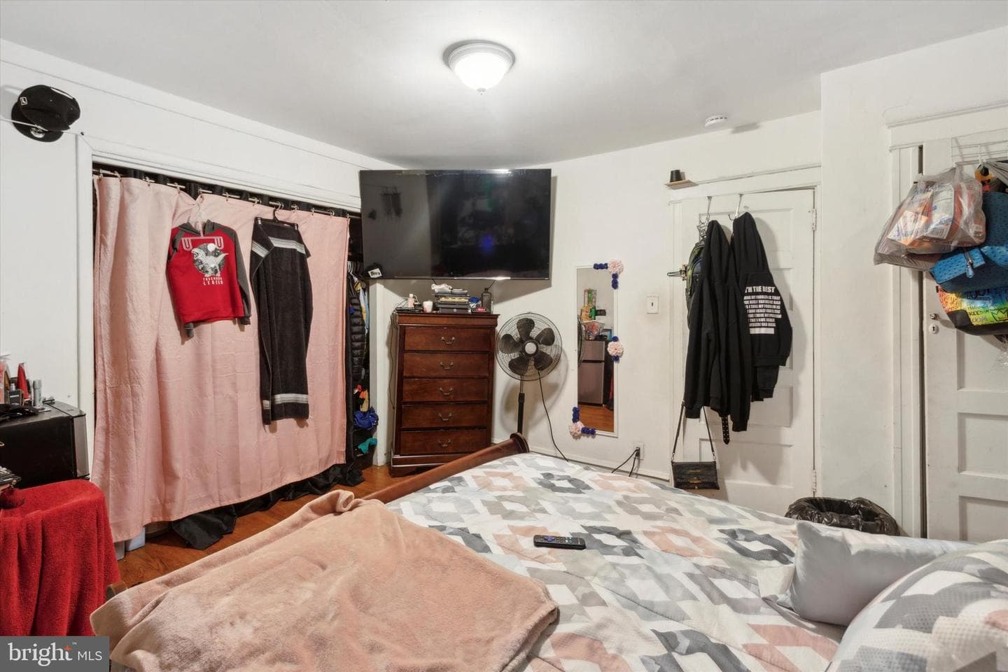 334 W 15th Street photo 12