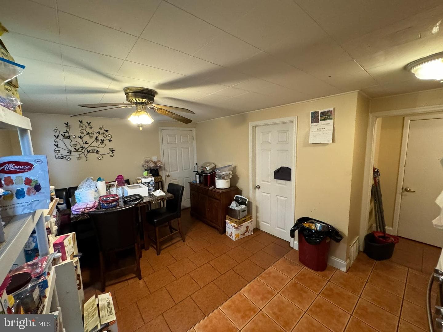 1541 Yates Avenue photo 11