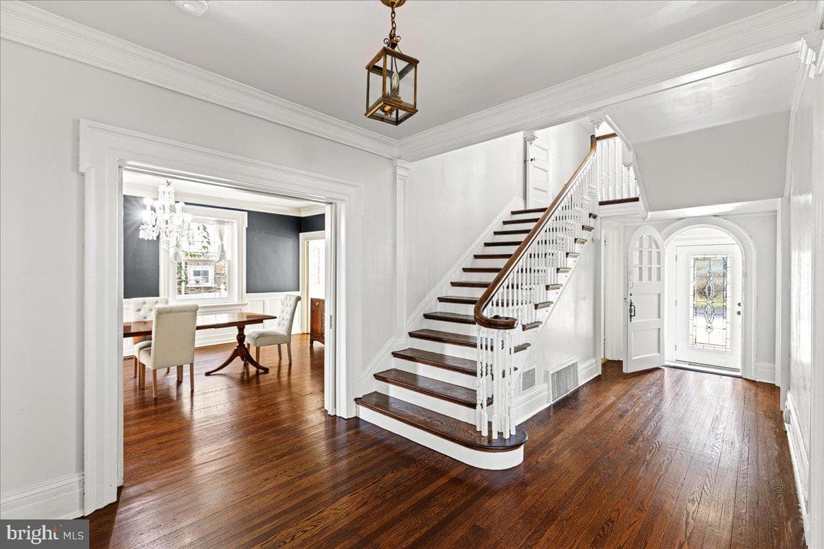 14 N Swarthmore Avenue photo 5