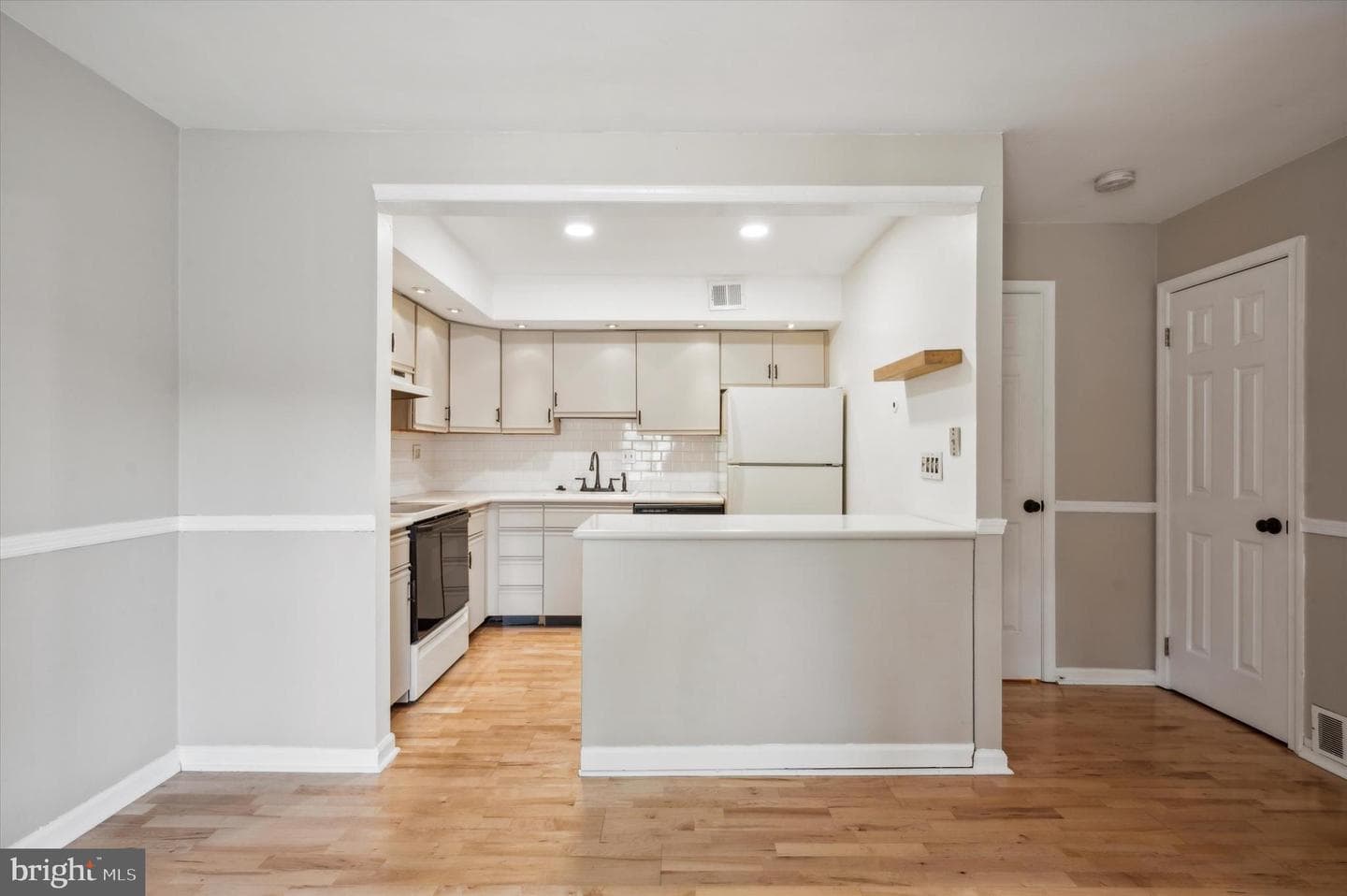 2509 Red Oak Circle #2509-A photo 12