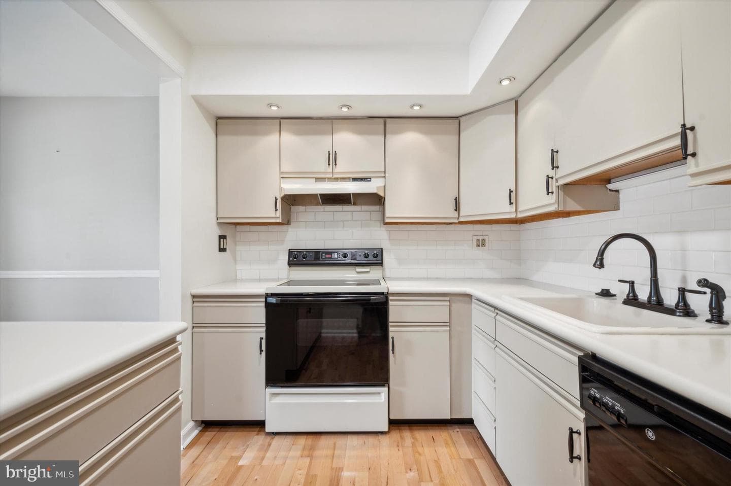 2509 Red Oak Circle #2509-A photo 17
