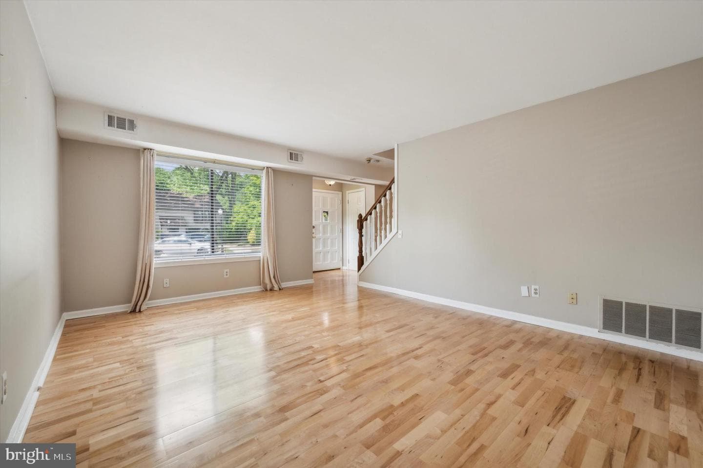 2509 Red Oak Circle #2509-A photo 8