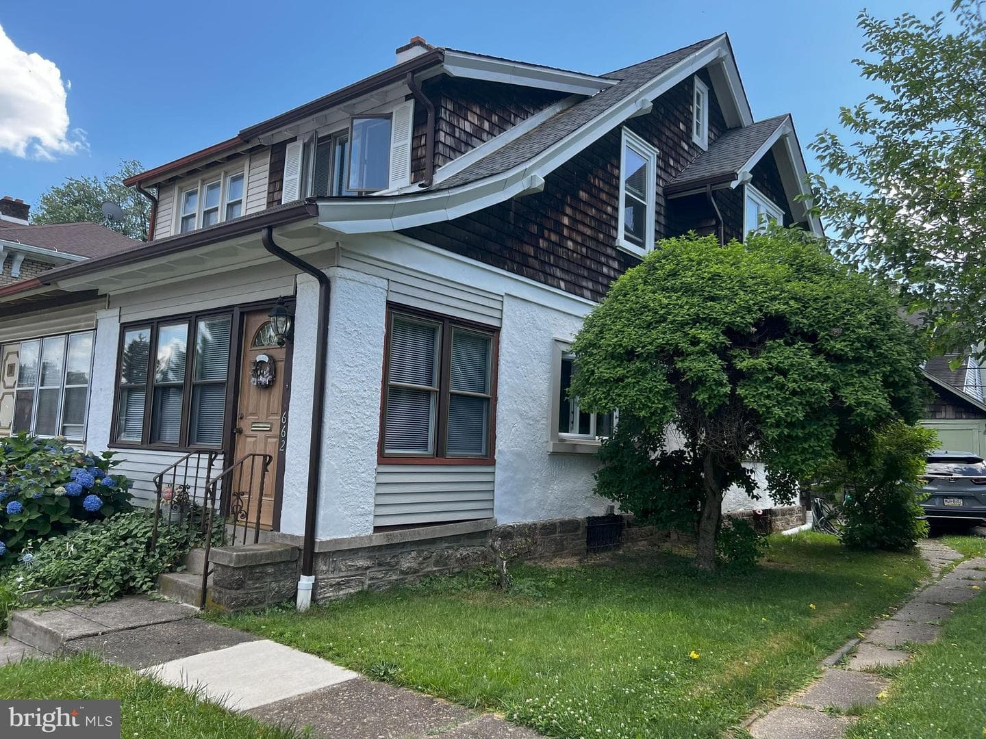 662 Rose Street photo 2