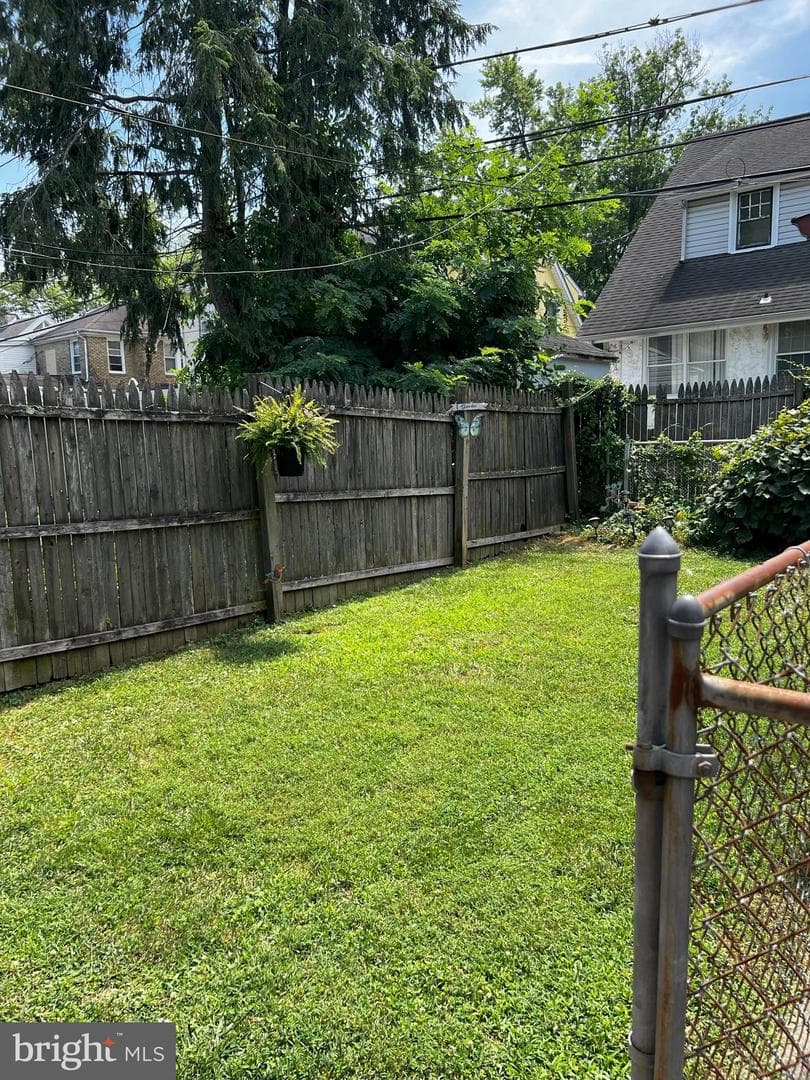662 Rose Street photo 35