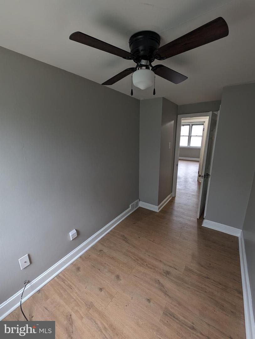 1042 S Lynbrook Road photo 12