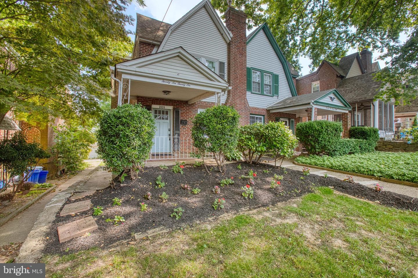 2626 Eldon Avenue photo 1
