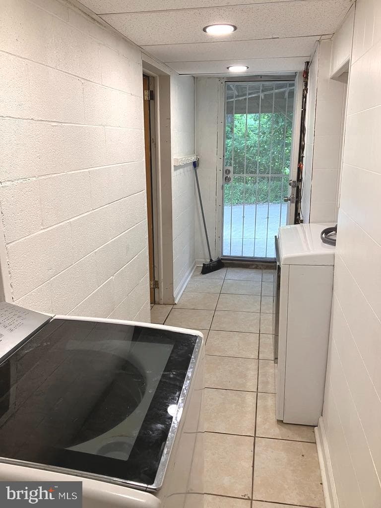 1414 Powell Road photo 11