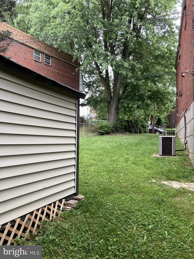 1414 Powell Road photo 9